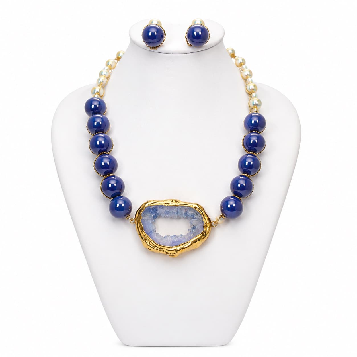 NECKLACE & STUD EARRING SET